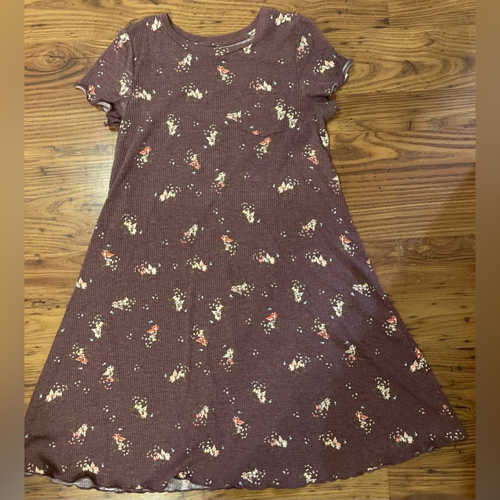 SO small women's plum floral print short sleeve dress or sleepwear